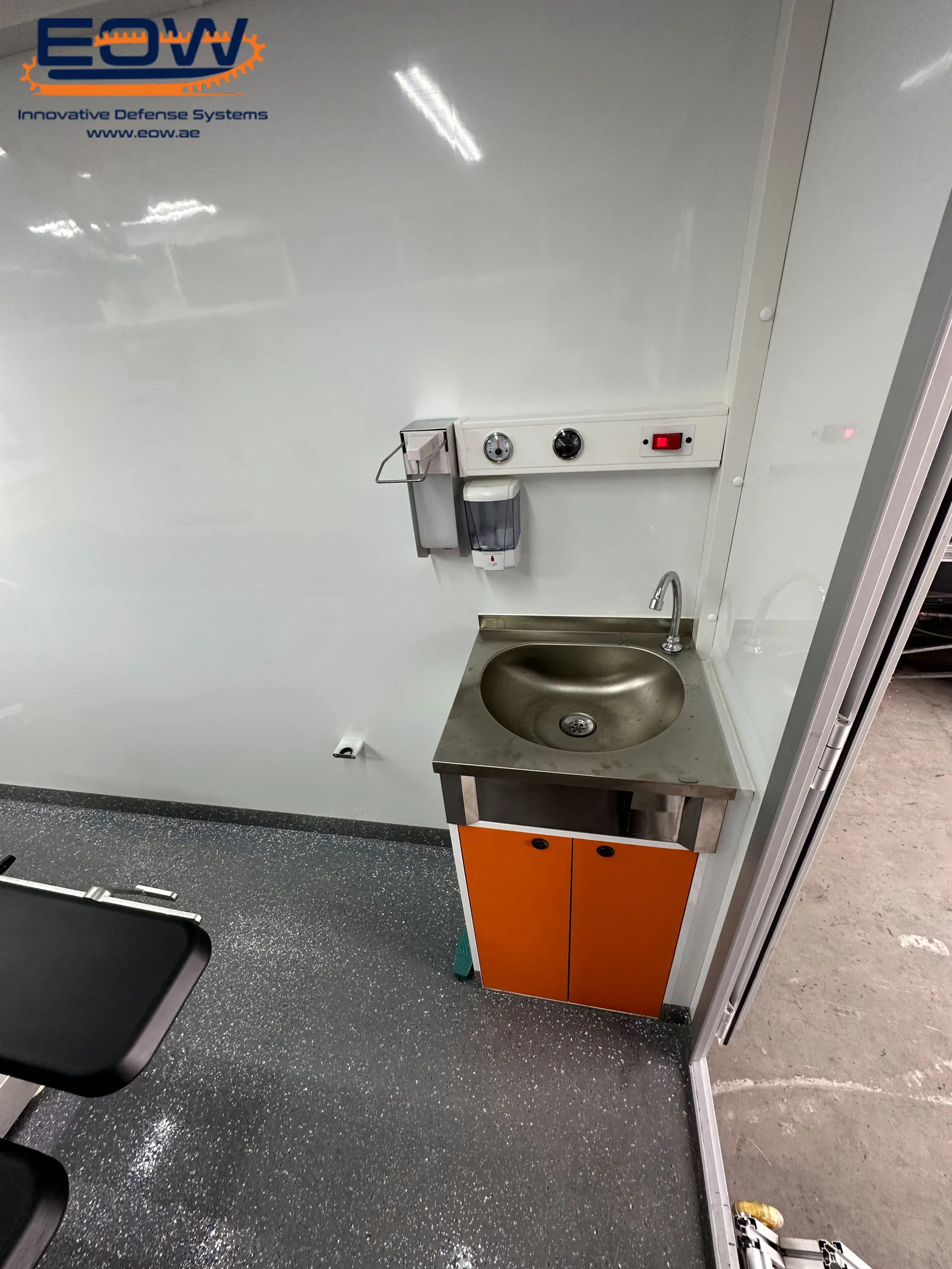 Surgical Mobile Clinic Toyota Hino 300 Box type - Image 12