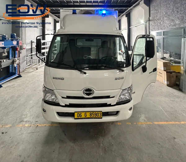 Surgical Mobile Clinic Toyota Hino 300 Box type - Image 9
